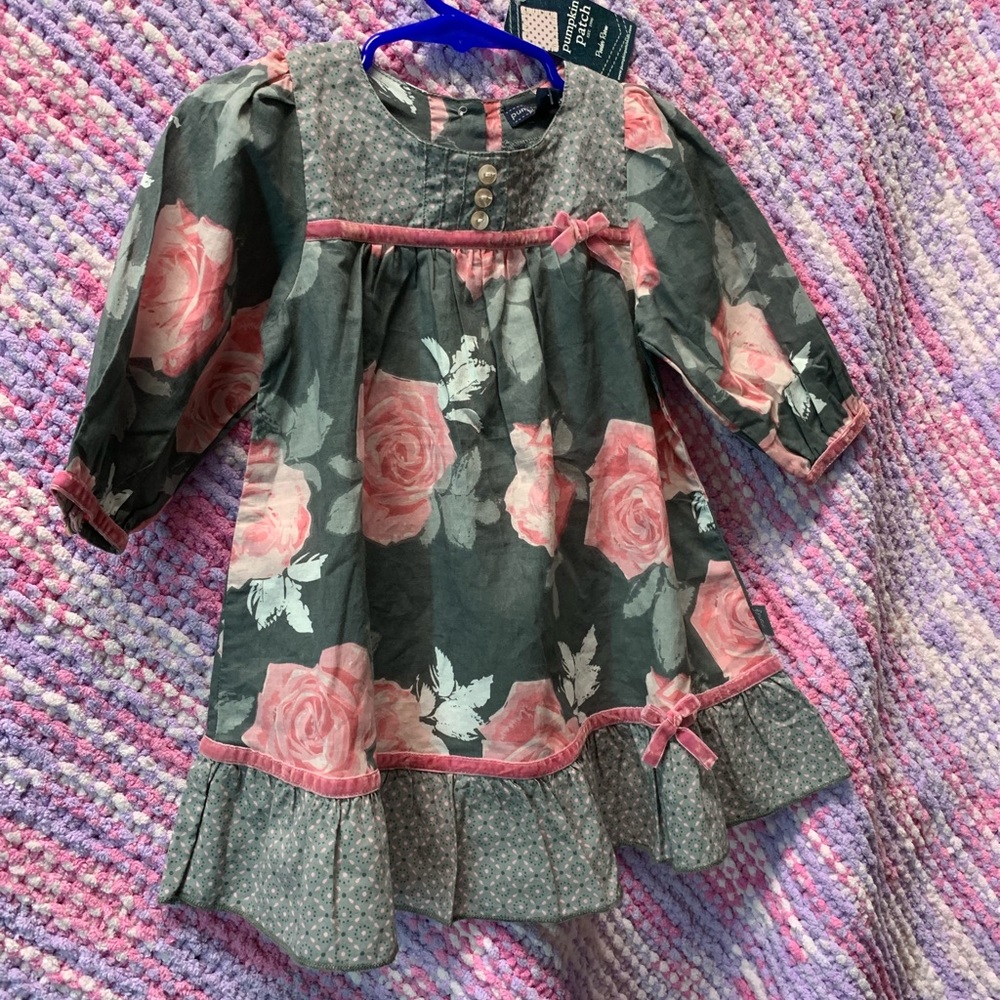 ✨HP✨Adorable flower dress✨